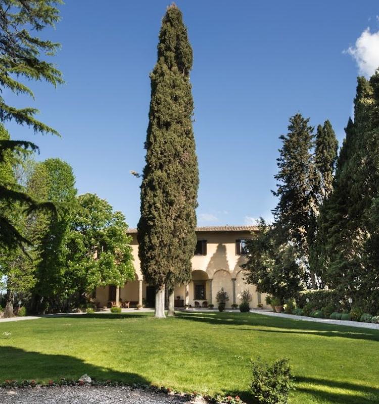 Regala un soggiorno a Villa il Poggiale